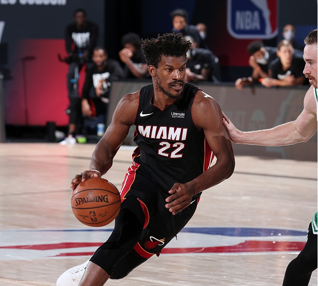 年队在面对 年队在面对