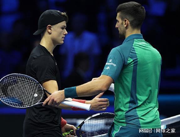 围绕智能合 围绕智能合