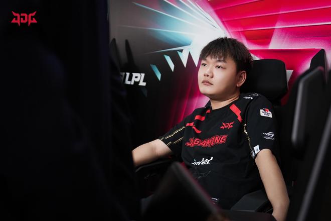 节拉到放大 节拉到放大