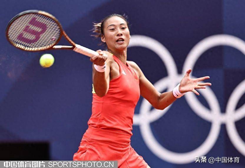 赛场敲响警 赛场敲响警